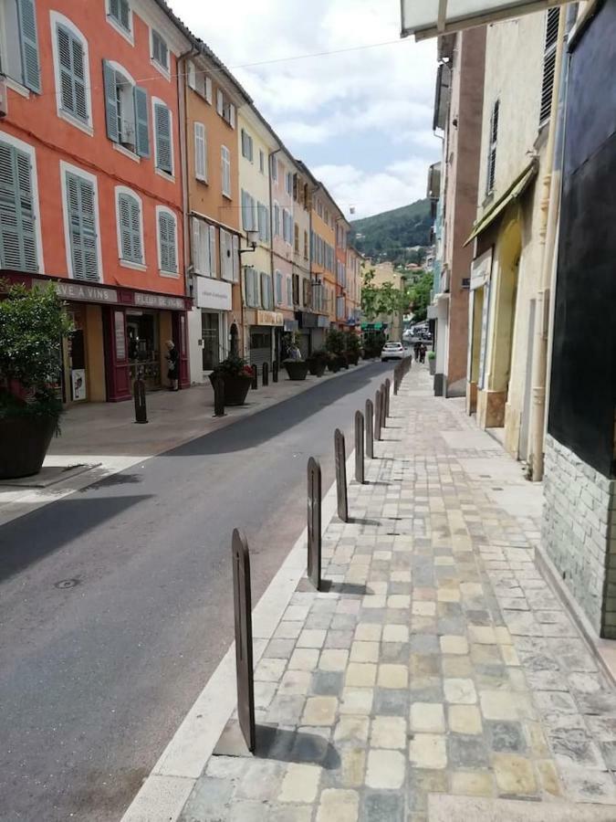 Ferienwohnung Charmant T2 Dans Le Vieux Centre De La Valette Du Var Exterior foto